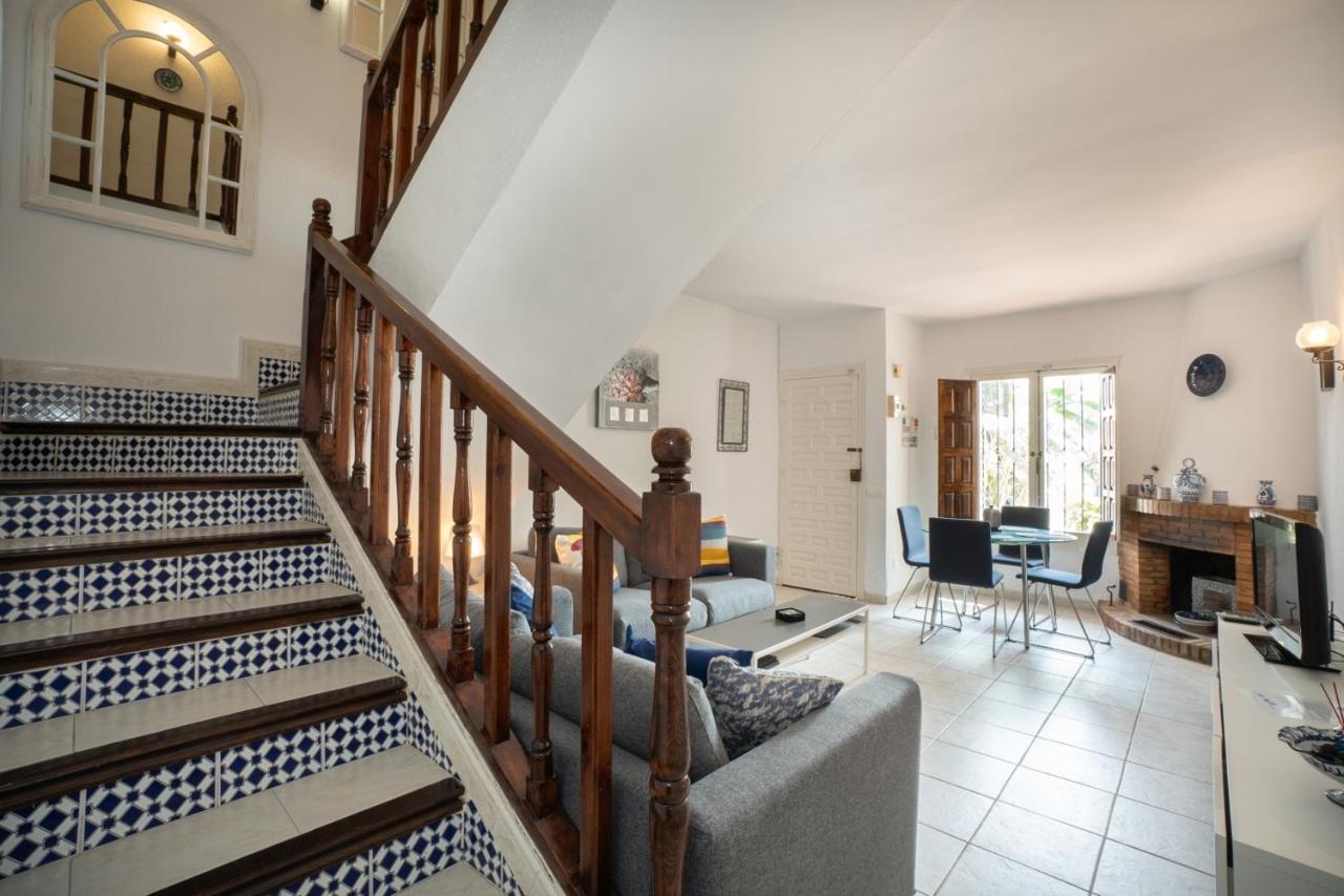 Nueva Nerja 71 Menyber Villa Buitenkant foto